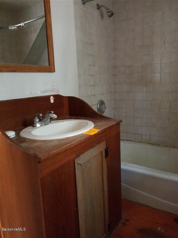 228 1 Rhoades Road Southfield, MA 01259 - Photo 14 of 19 IMG_20181229_112142_resized (Medium)