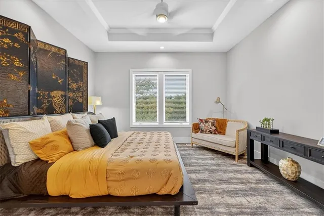 $849,900 | 8170 West Lake Drive, Parkville, MO 64152