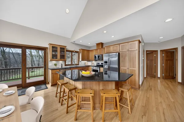 $769,900 | 59261 County Road 7, Zumbro Falls, MN 55991