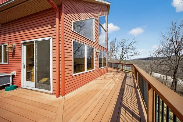 $769,900 | 59261 County Road 7, Zumbro Falls, MN 55991