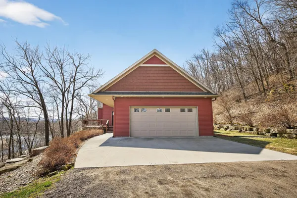 $769,900 | 59261 County Road 7, Zumbro Falls, MN 55991