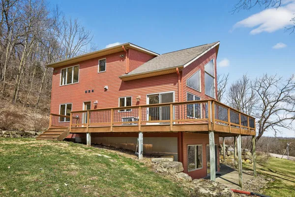 $769,900 | 59261 County Road 7, Zumbro Falls, MN 55991