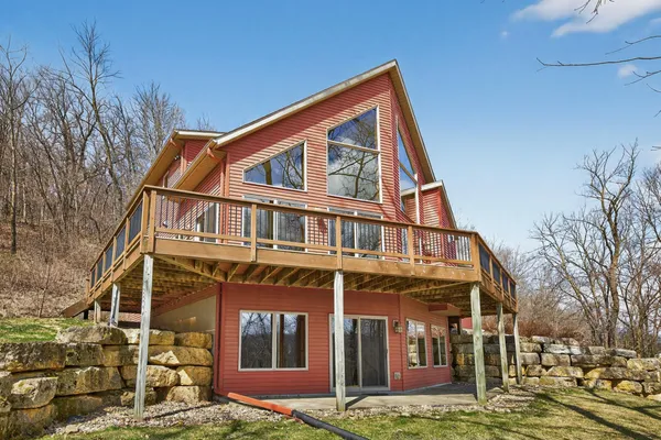 $769,900 | 59261 County Road 7, Zumbro Falls, MN 55991