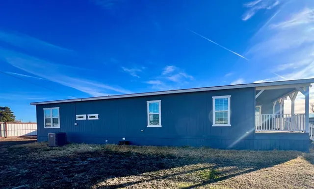 $174,900 | 1021 Avenue North, Ralls, TX 79357