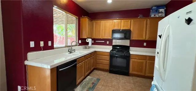 $395,000 | 3921 Barbury Palms Way, Perris, CA 92571