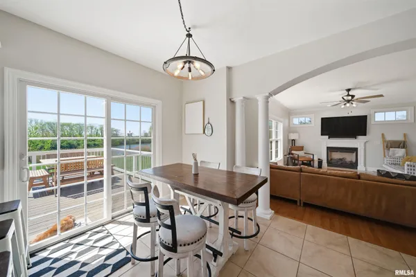 $630,000 | 26805 Liberty Lane, Washington, IL 61571