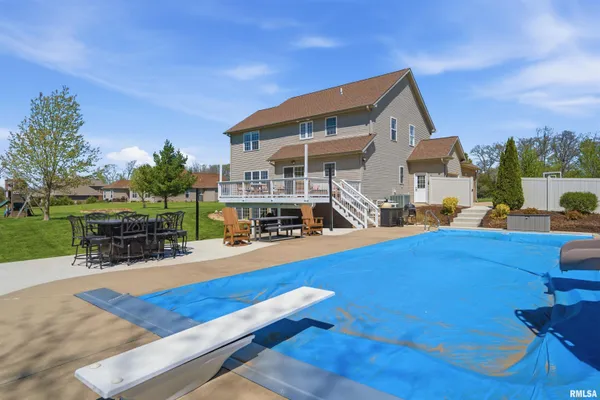 $630,000 | 26805 Liberty Lane, Washington, IL 61571