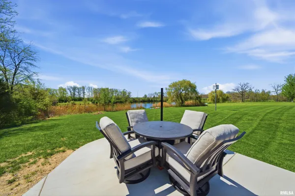 $630,000 | 26805 Liberty Lane, Washington, IL 61571