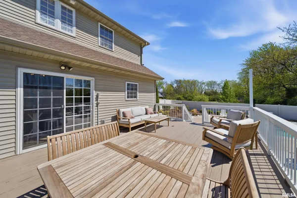 $630,000 | 26805 Liberty Lane, Washington, IL 61571