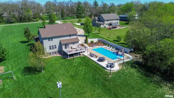 $630,000 | 26805 Liberty Lane, Washington, IL 61571