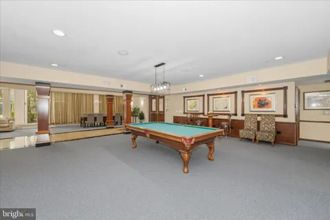 $340,000 | 501 Hungerford Drive, Unit 139, Rockville, MD 20850