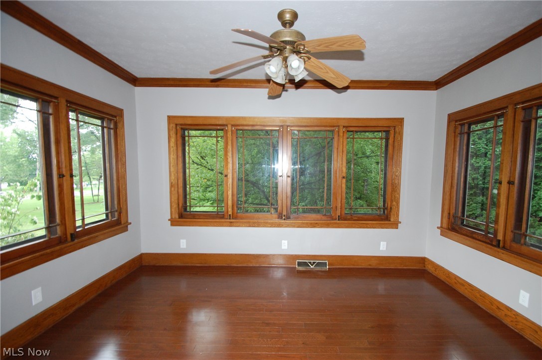 4677 Kirk Road Austintown, OH 44515 - Photo 4 of 31 Gallery Image 4