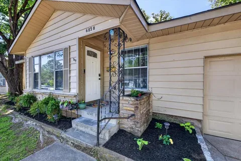 $260,000 | 6828 Greenlee Street, Fort Worth, TX 76112