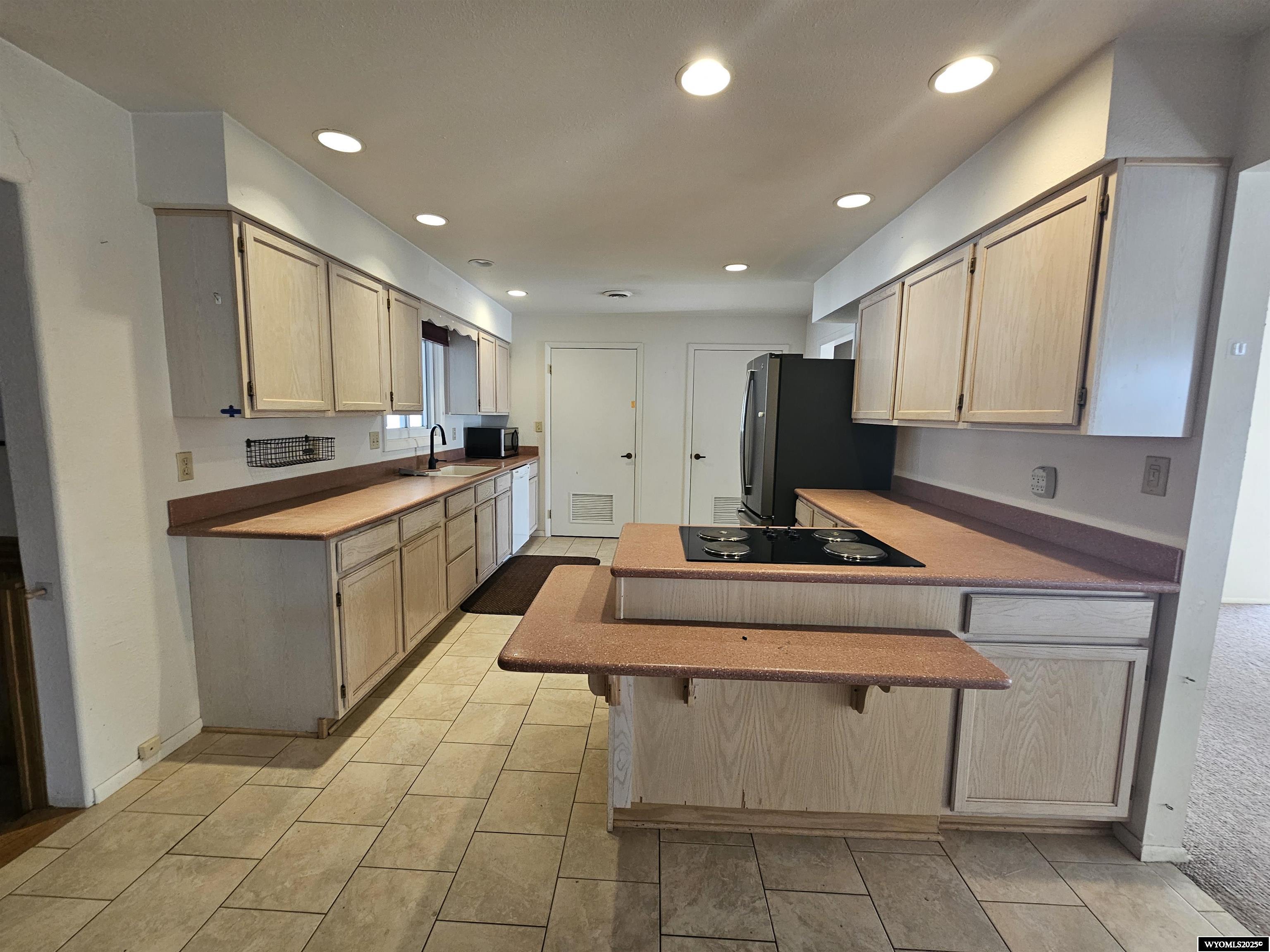 405 South 18th Street Worland, WY 82401 - Photo 7 of 21