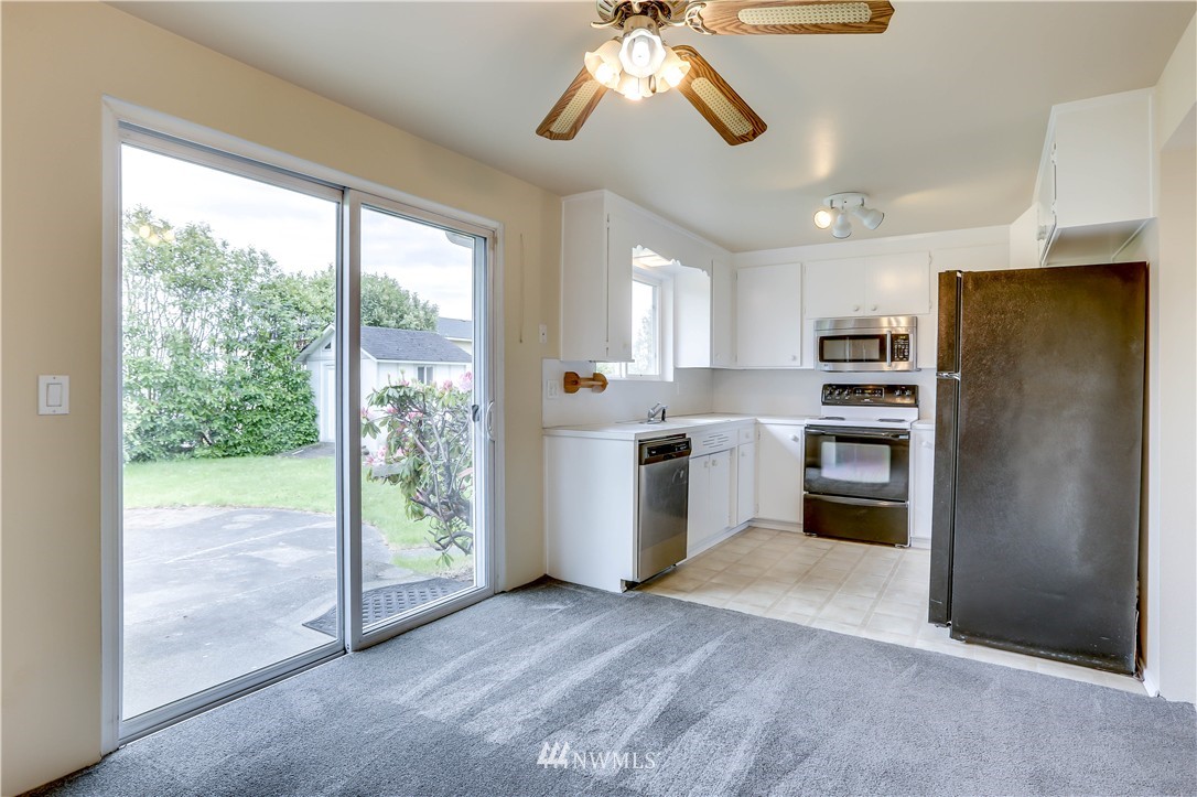 1909 Northeast 14th Street Renton, WA 98056 - Photo 11 of 25 Gallery Image 11