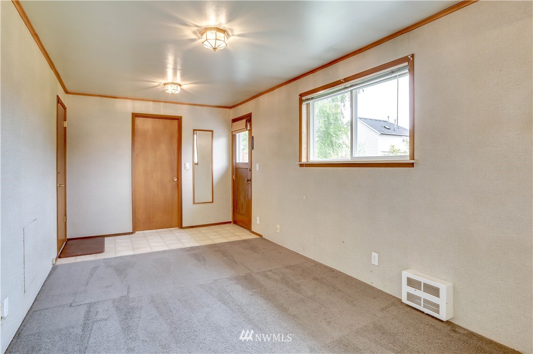 1909 Northeast 14th Street Renton, WA 98056 - Photo 14 of 25 Gallery Image 14
