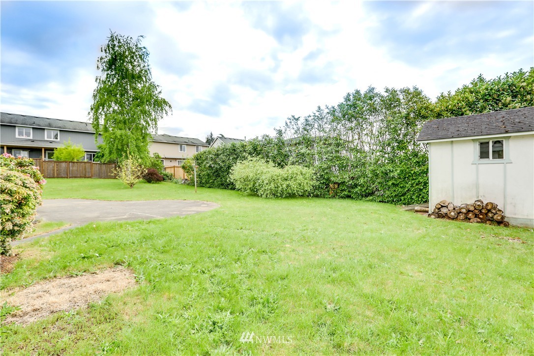 1909 Northeast 14th Street Renton, WA 98056 - Photo 22 of 25 Gallery Image 22