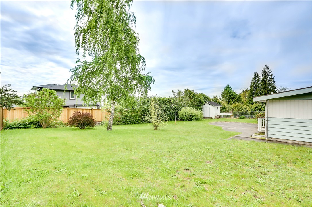 1909 Northeast 14th Street Renton, WA 98056 - Photo 24 of 25 Gallery Image 24