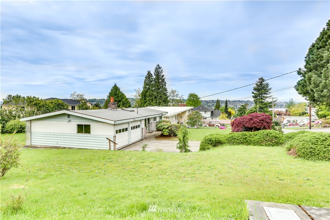 1909 Northeast 14th Street Renton, WA 98056 - Photo 25 of 25 Gallery Image 25