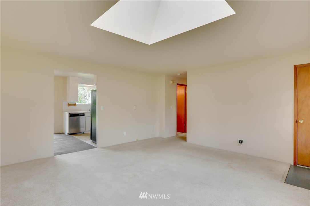 1909 Northeast 14th Street Renton, WA 98056 - Photo 7 of 25 Gallery Image 7