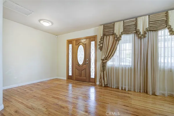 $3,500 | 6149 Case Avenue, North Hollywood, CA 91606