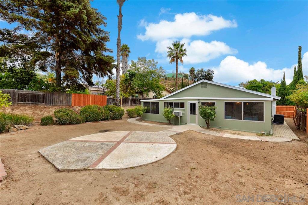 9980 Ledgeside Street Spring Valley, CA 91977 - Photo 23 of 25 Gallery Image 23