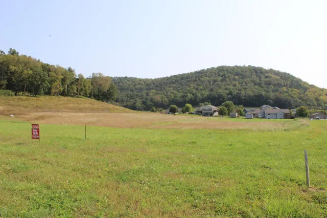 $75,000 | 205 Sweetwater Drive, Rollingstone, MN 55969