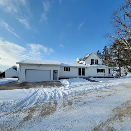 $299,000 | 1557 Old Lancaster Road, Platteville, WI 53818