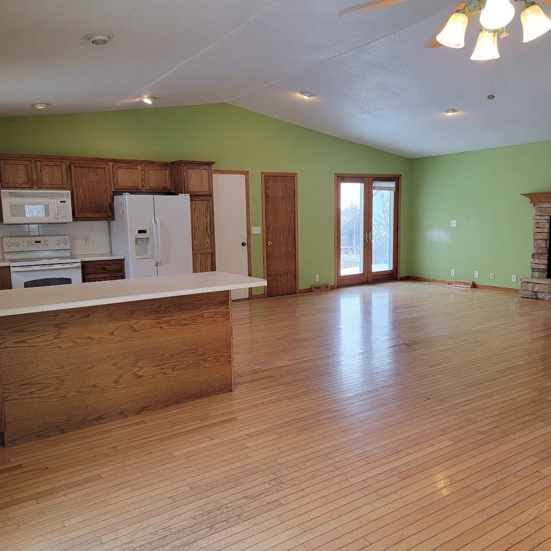 1557 Old Lancaster Road Platteville, WI 53818 - Photo 13 of 67