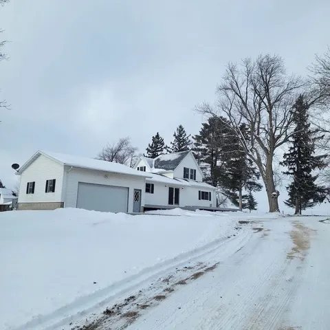 $315,000 | 1557 Old Lancaster Road, Platteville, WI 53818