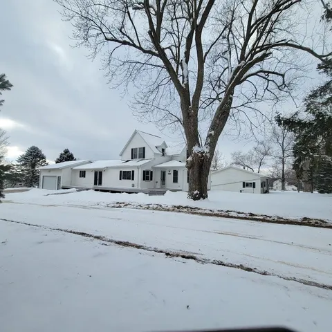 $315,000 | 1557 Old Lancaster Road, Platteville, WI 53818