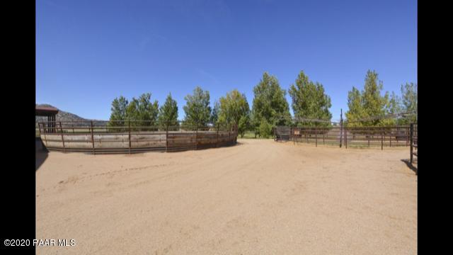 8725 North Callahan Road Prescott, AZ 86305 - Photo 20 of 33 IMG_3247