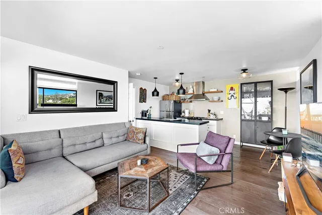 $5,400 | 290 La Brea Street, Laguna Beach, CA 92651