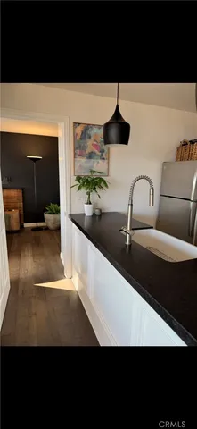 $5,400 | 290 La Brea Street, Laguna Beach, CA 92651