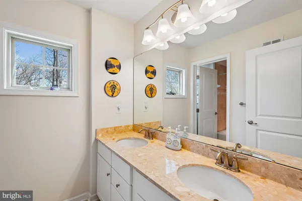 $749,500 | 24878 Helms Terrace, Aldie, VA 20105