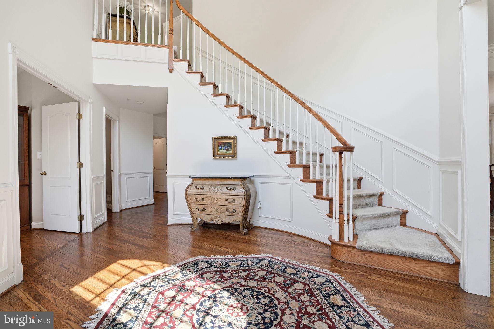 53 Alexanders Court Newtown, PA 18940 - Photo 5 of 61 a view of entryway and hall