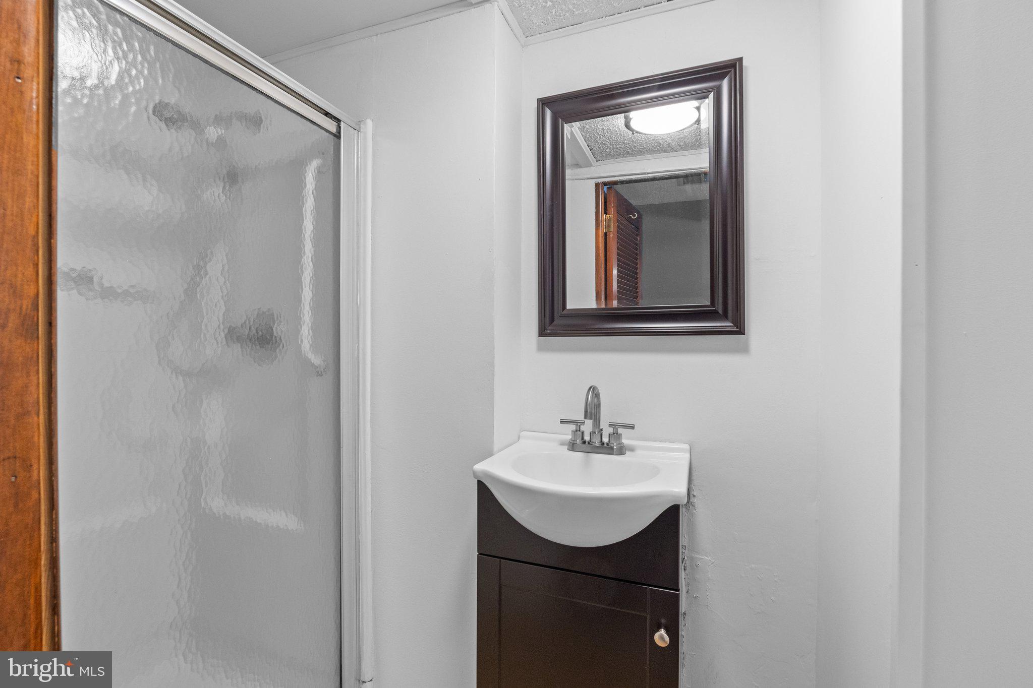 11878 Basile Road Philadelphia, PA 19154 - Photo 25 of 33 Gallery Image 25