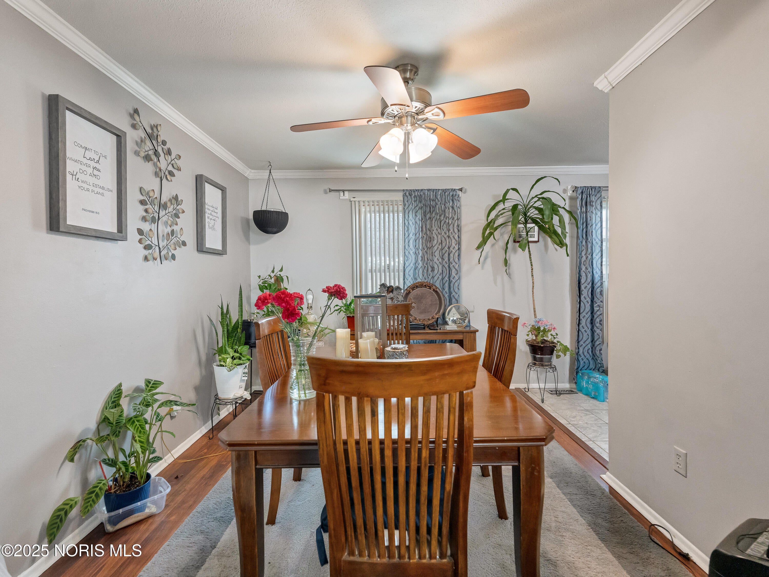 321 Harding Street Defiance, OH 43512 - Photo 6 of 23 DSC05761