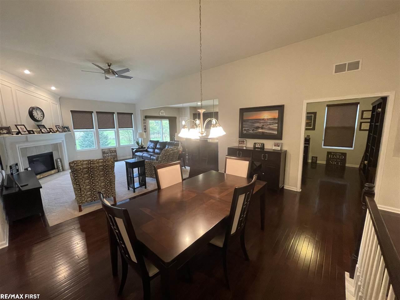 48295 Silver Lake Road Macomb, MI 48042 - Photo 17 of 41