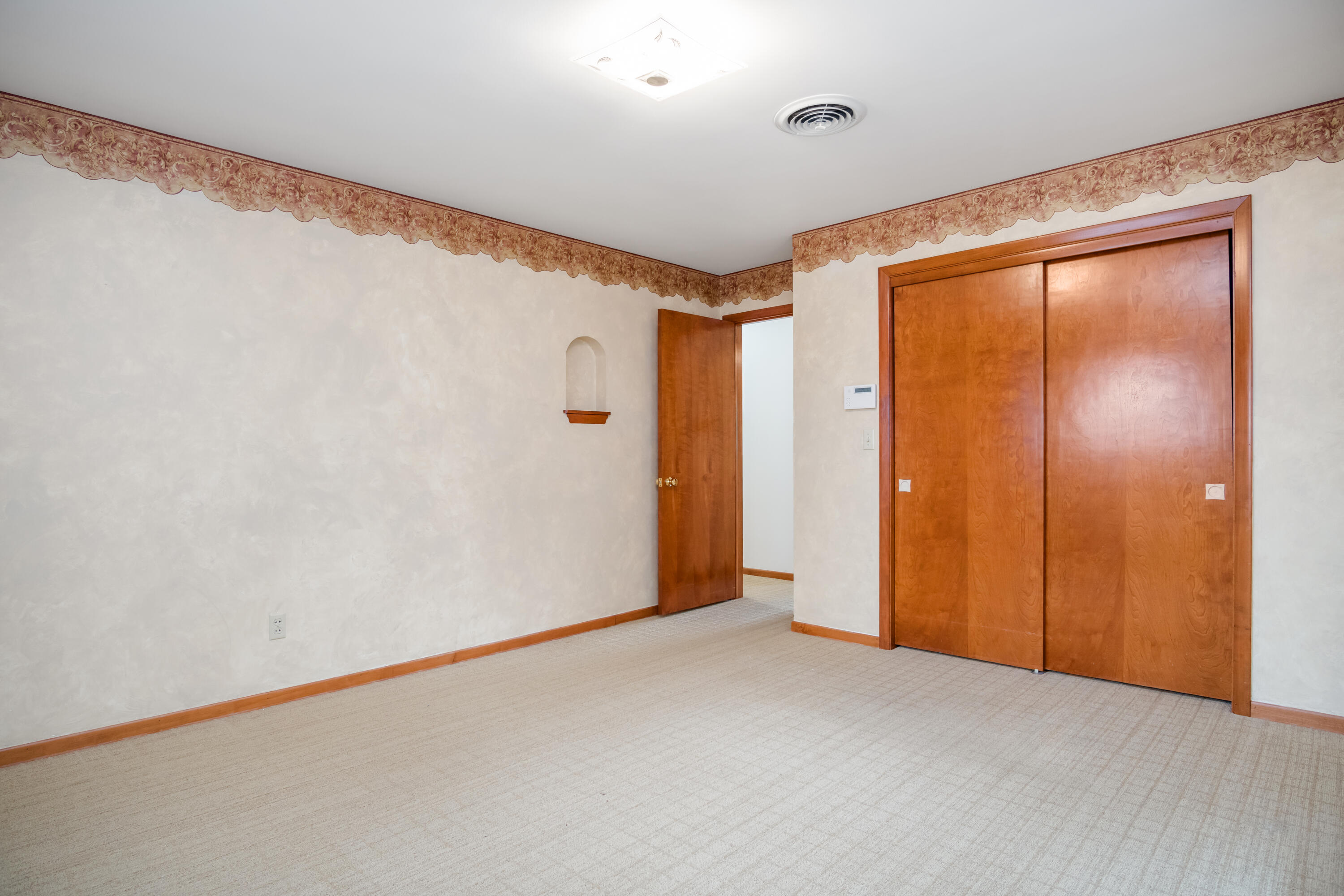 1992 Kelch Road Russia, OH 45363 - Photo 36 of 51 Gallery Image 36