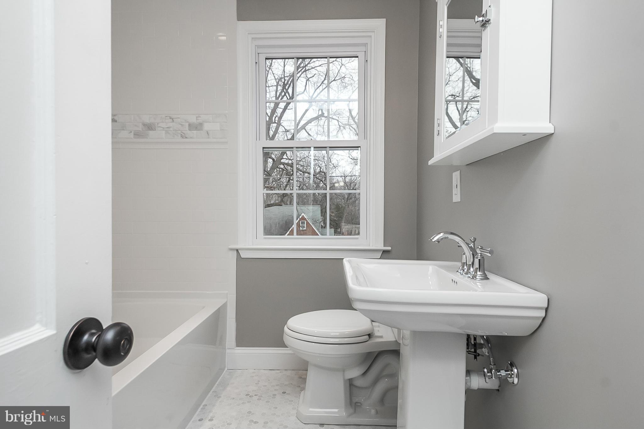 8502 Pleasant Plains Road Towson, MD 21286 - Photo 17 of 26 Full Bath