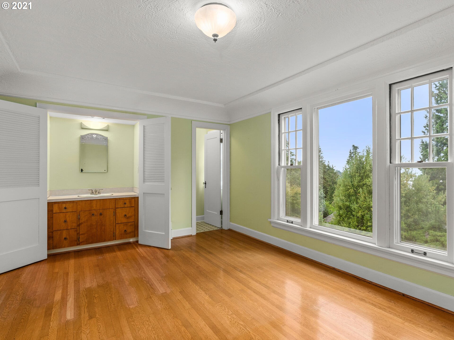 3105 Northwest Cumberland Road Portland, OR 97210 - Photo 27 of 32 Gallery Image 27