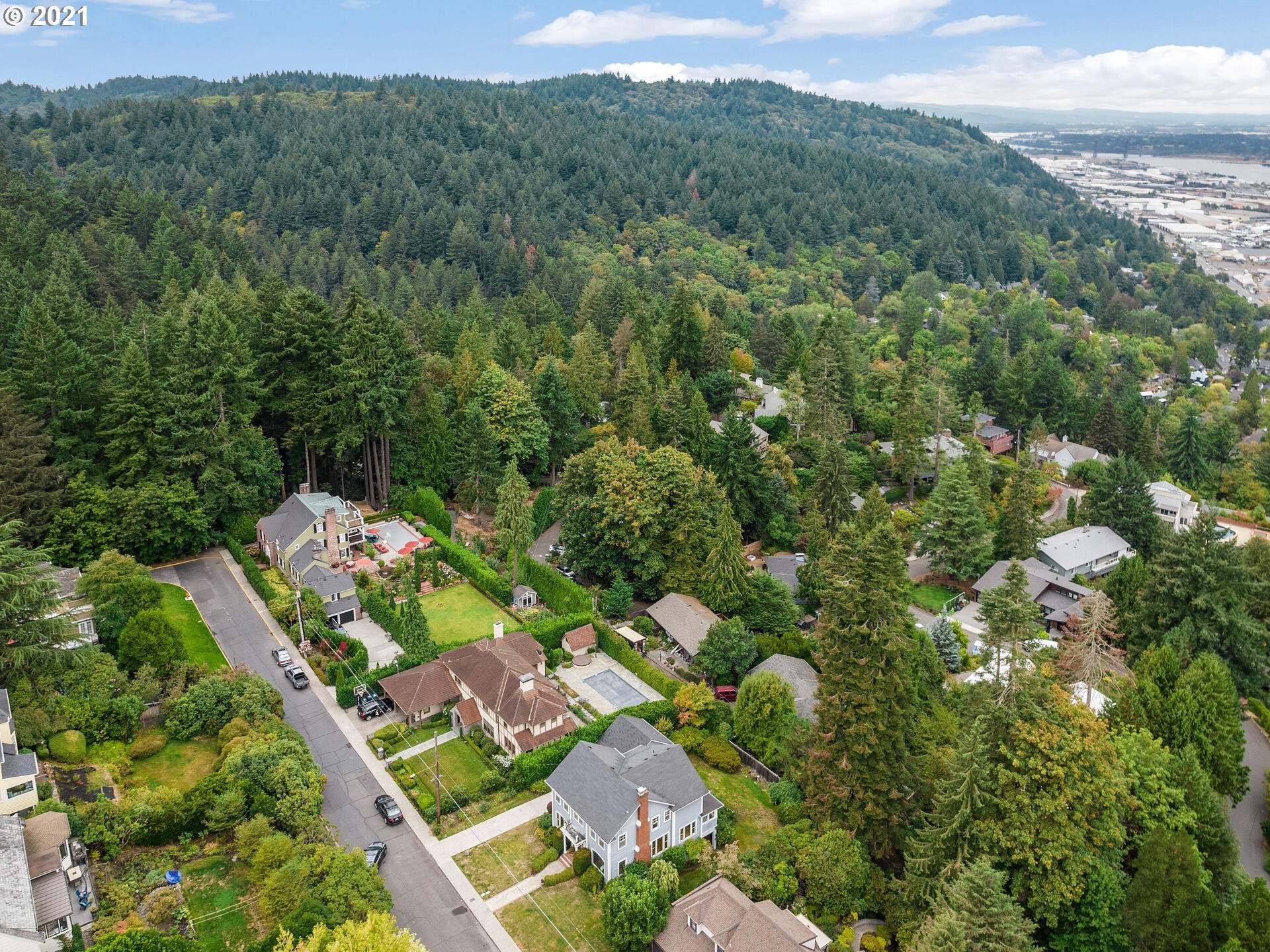3105 Northwest Cumberland Road Portland, OR 97210 - Photo 32 of 32 Gallery Image 32