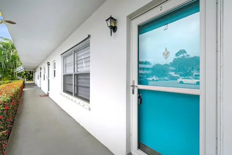 $95,000 | 2929 Southeast Ocean Boulevard, Unit 1032, Stuart, FL 34996
