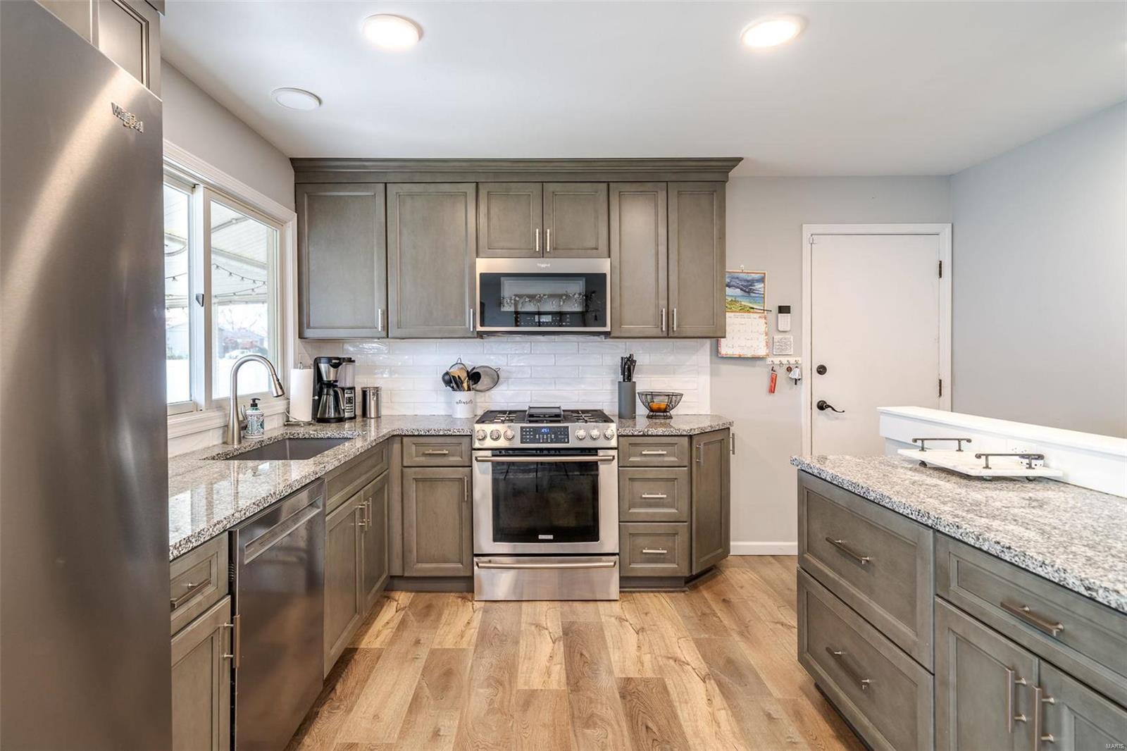 366 Messina Drive Ballwin, MO 63021 - Photo 16 of 41