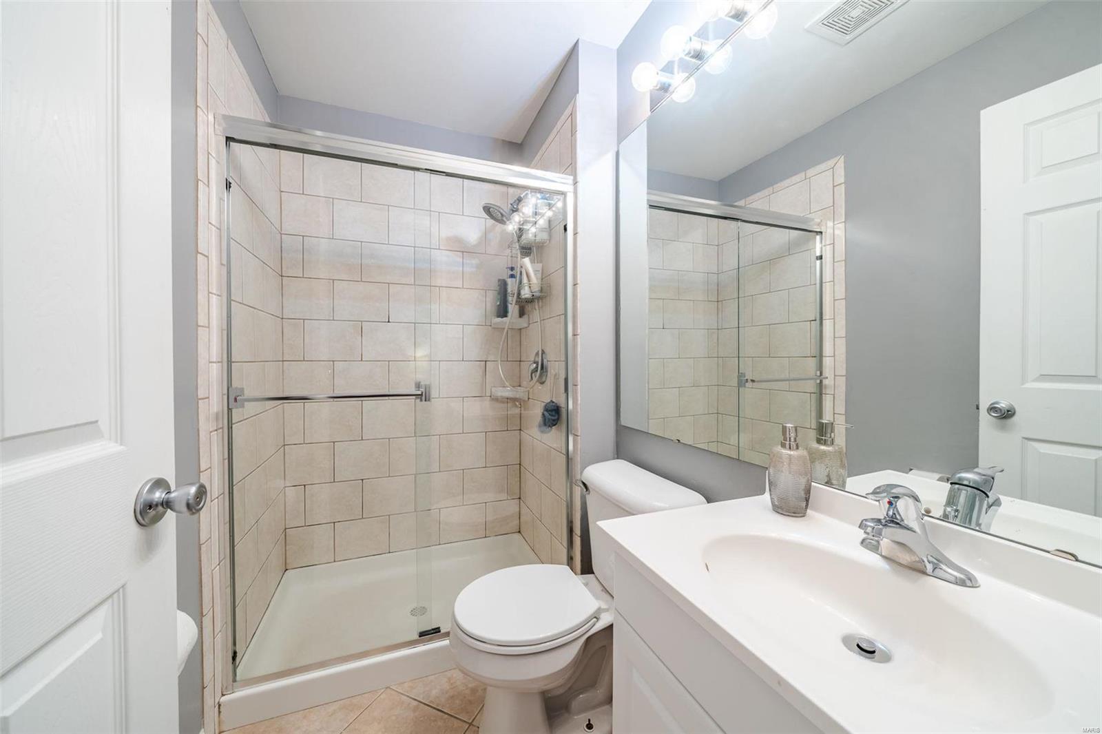 366 Messina Drive Ballwin, MO 63021 - Photo 23 of 41