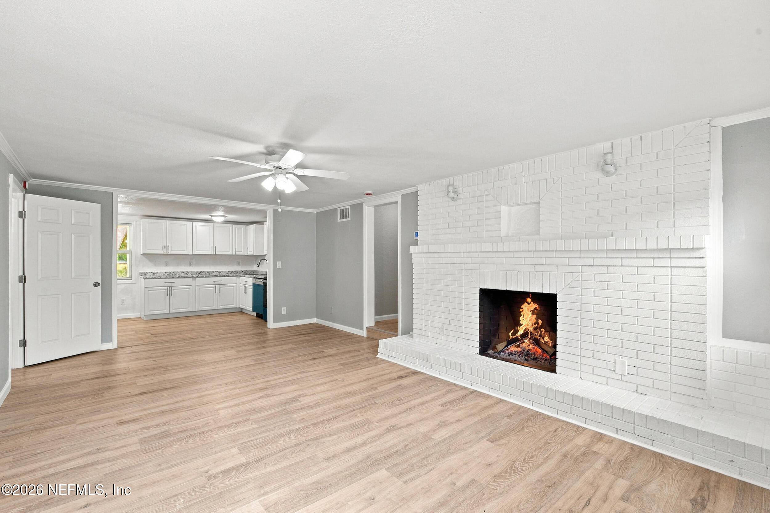 3261 Tiger Hole Road Jacksonville, FL 32216 - Photo 5 of 39 19_homeprimemedia-19