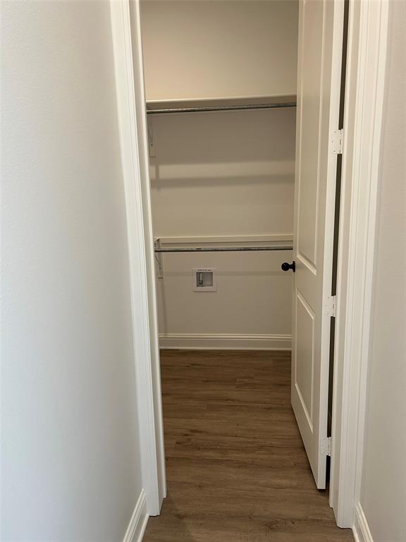 1946 Chestnut Pk Lane Shreveport, LA 71106 - Photo 10 of 23 View of closet