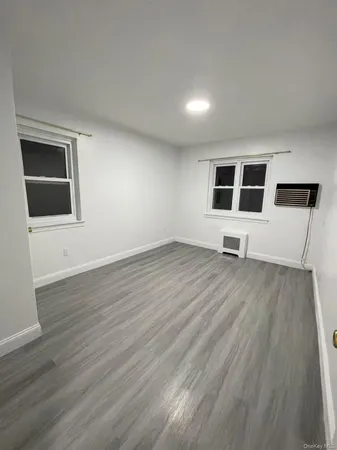 $3,000 | 198-01 56th Avenue | Auburndale