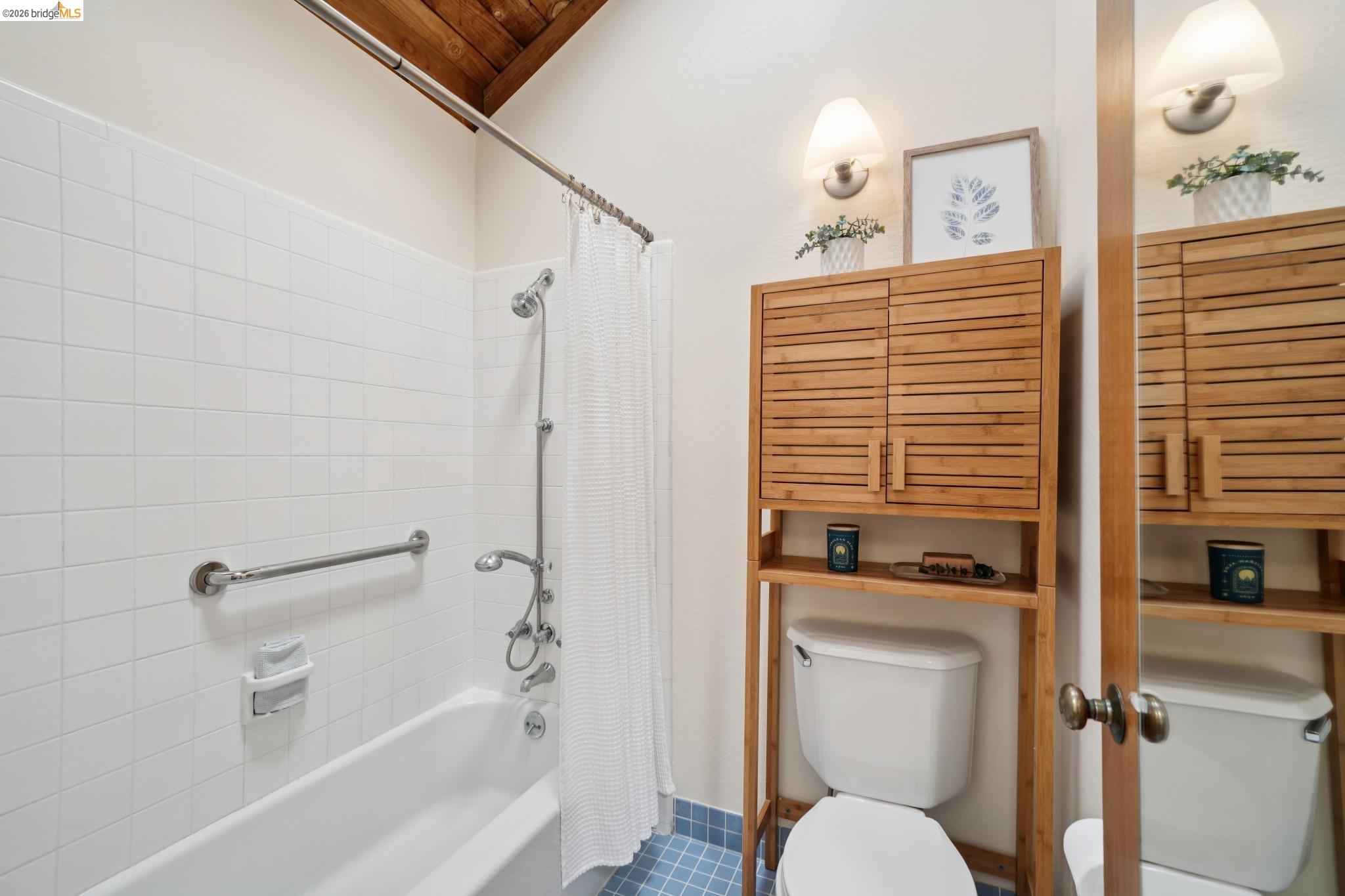 1183 Keeler Avenue Berkeley, CA 94708 - Photo 38 of 53 Full bath featuring toilet and shower / bath combo